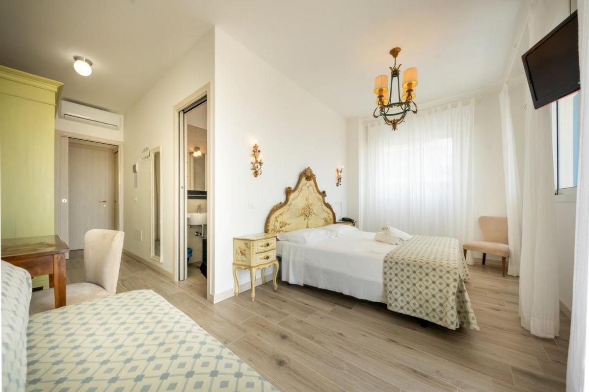 Hotel Tizian Beach Caorle Kültér fotó