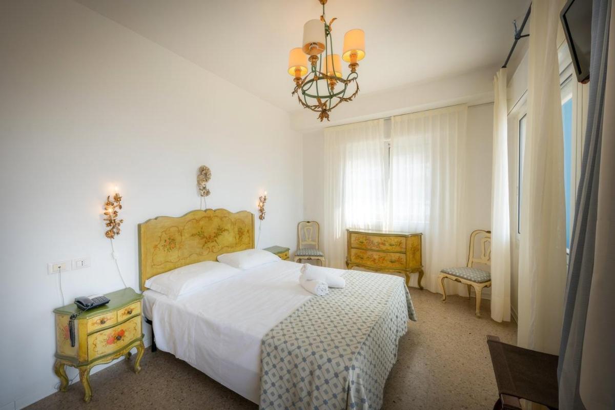 Hotel Tizian Beach Caorle Kültér fotó