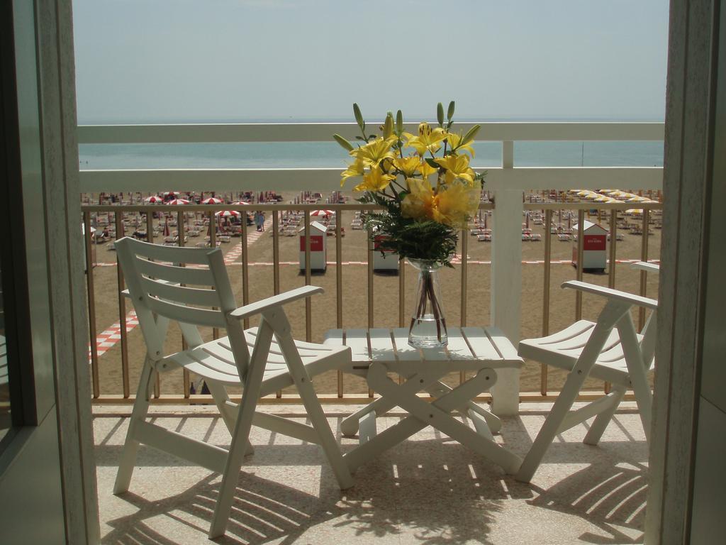 Hotel Tizian Beach Caorle Szoba fotó
