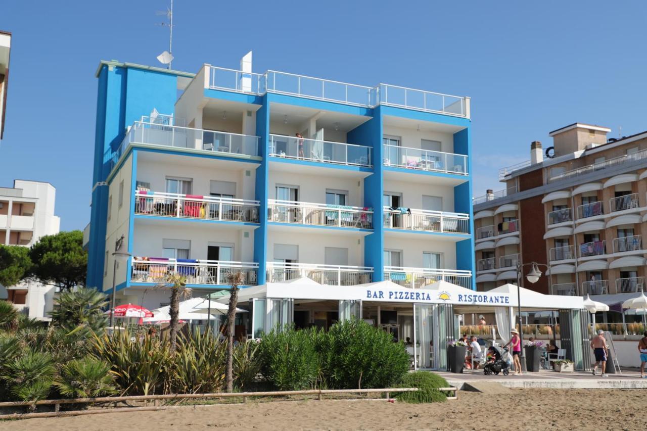 Hotel Tizian Beach Caorle Kültér fotó